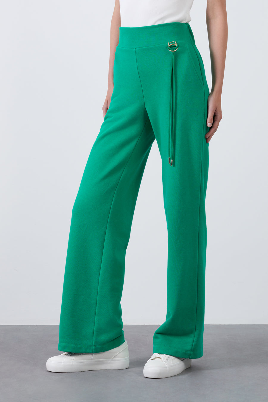 Metal Buckle Detailed Wide Leg Green Pants | Porterist