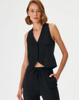 Knitwear Vest With Black Button | Porterist