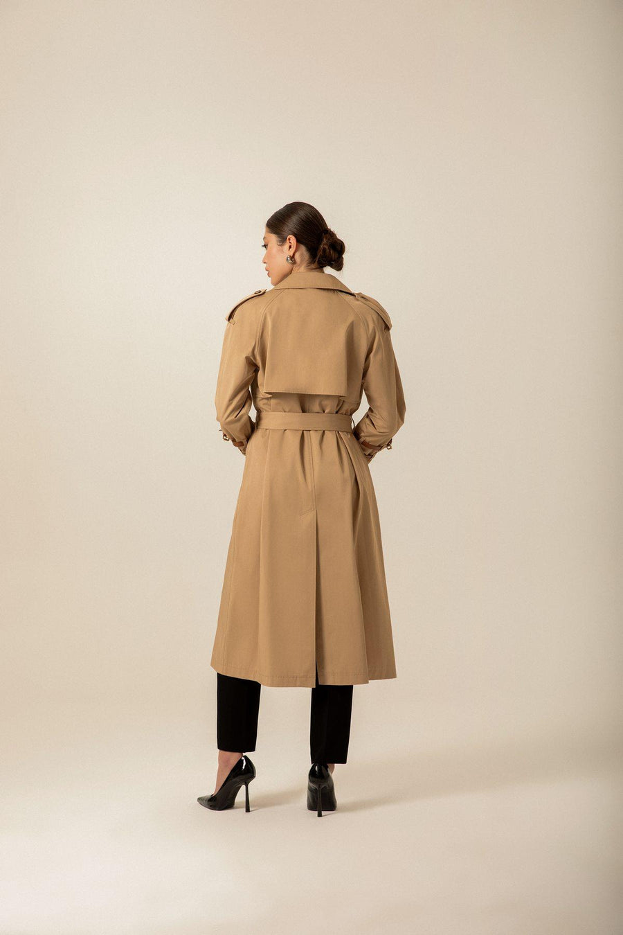 Beige Long Trench Coat With Belt | Porterist