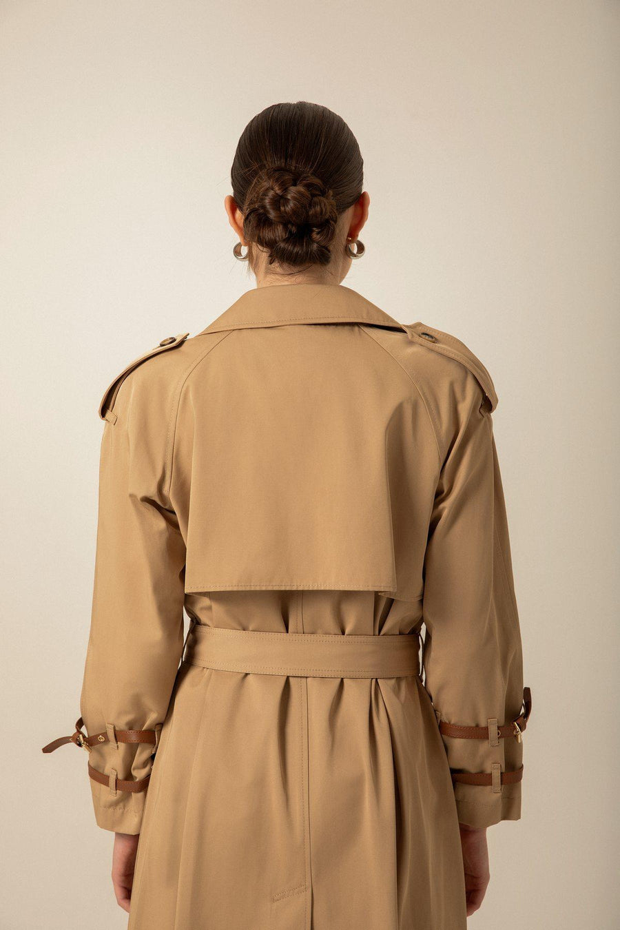 Beige Long Trench Coat With Belt | Porterist