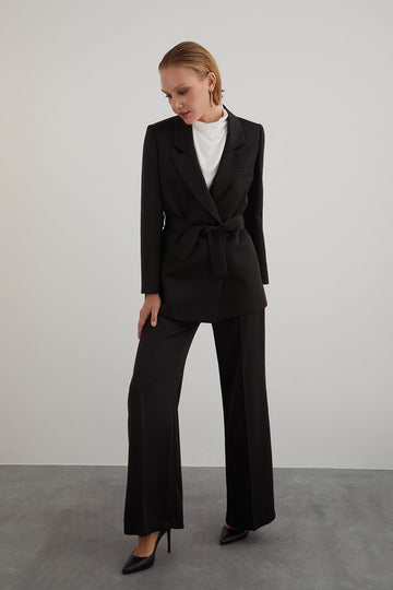 Casual Cut Suit With Baggy Trousers Belt Tie At Waist |