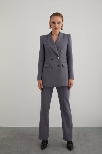 Wide-shouldered Jacket With Double-breasted Closure Straight