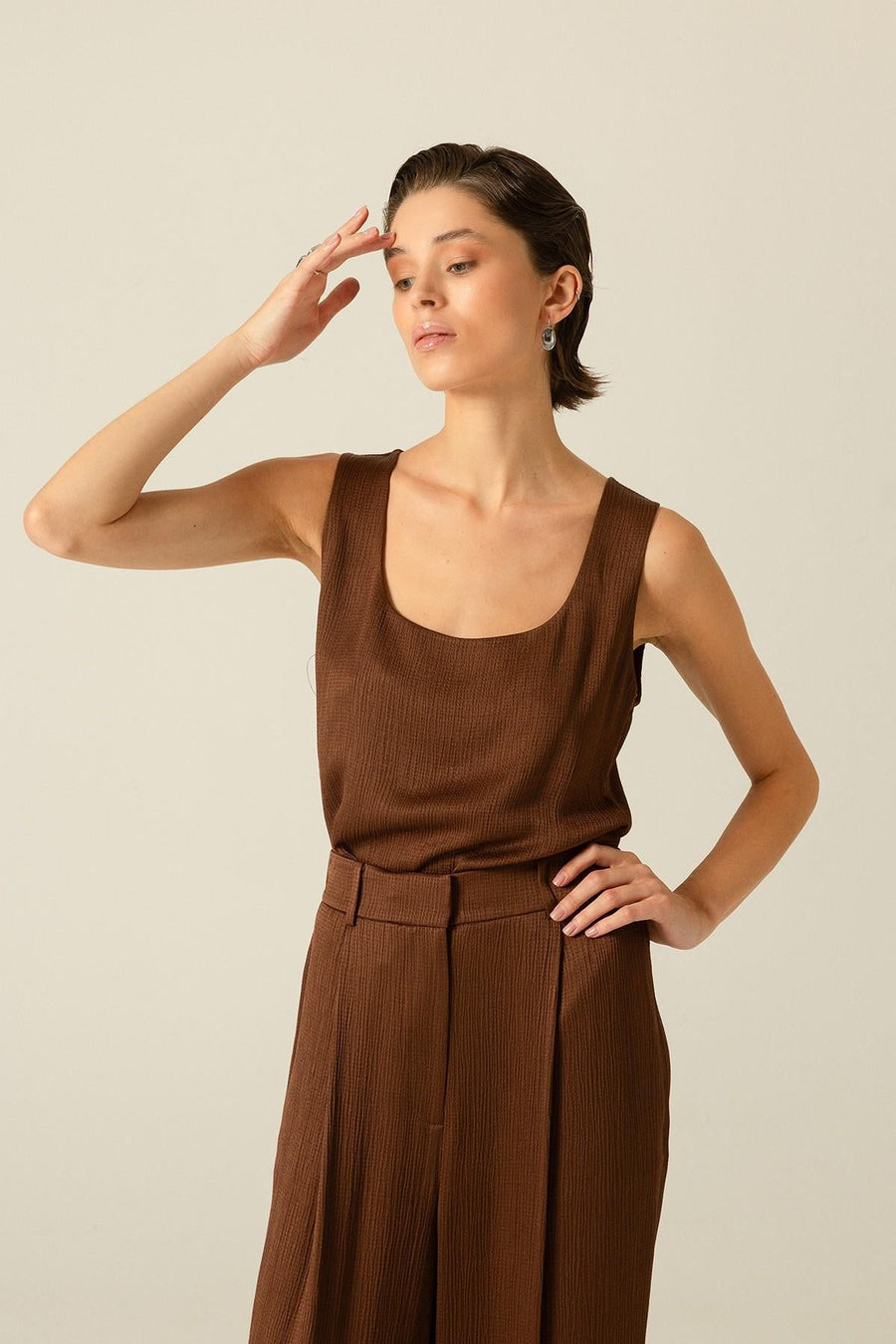 Basic Crinkle Textured Brown Blouse | Porterist