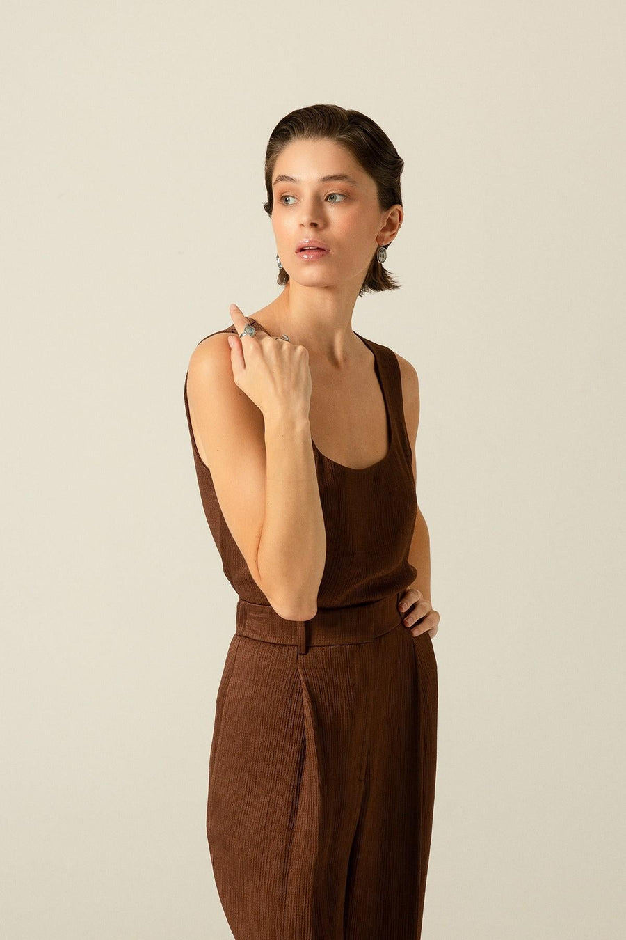 Basic Crinkle Textured Brown Blouse | Porterist