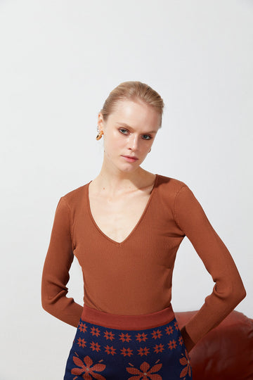 RUE Les Createurs Mink V Neck Long Sleeve Knitwear Bodysuit   - Porterist 1