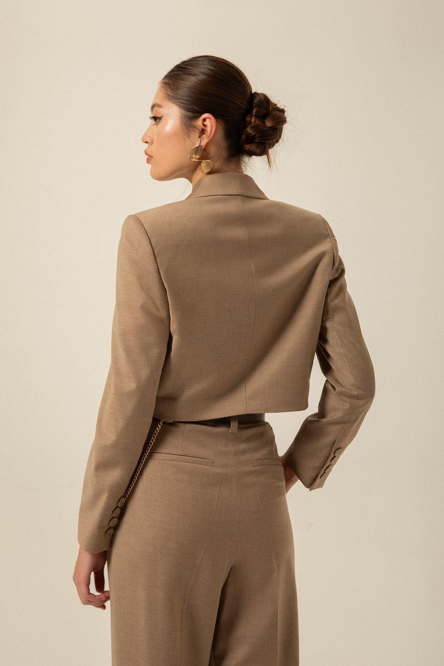 Long Sleeve Beige Crop Jacket | Porterist